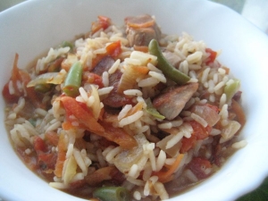 Рис с замороженными овощами и мясом 