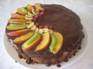 Шоколадный торт "Фруктовая шкатулка" 