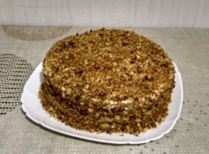 Торт "Медовик" со сметанным кремом 