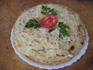 Торт из кабачков с плавленым сыром и помидорами 