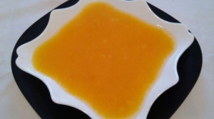 Тыквенный суп-пюре на курином бульоне с сыром 