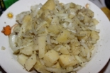 Картошка с маринованным луком на закуску 